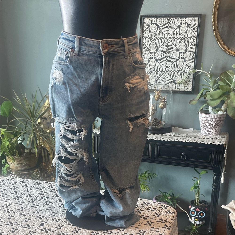 American Eagle Outfitters Blue Distressed Straight Leg Jeans